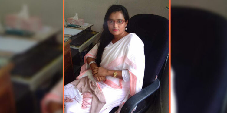 বশেমুরবিপ্রবির কর্মচারী লাভলীর হাতে জিম্মি হল শিক্ষার্থীরা