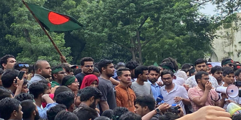 একদফা দাবি শিক্ষার্থীদের, কাল থেকে অসহযোগ আন্দোলন