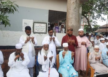 নুরুণ আলানূর এছাকিয়া হোসানিয়া দাখিল মাদ্রাসার প্রতিষ্ঠাতার নাম ফলকের উদ্বোধন