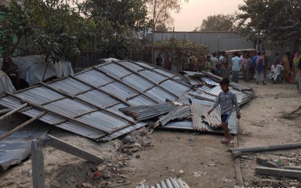 সোনারগাঁয়ে দু’পক্ষের সংঘর্ষে ৫ নারী আহত