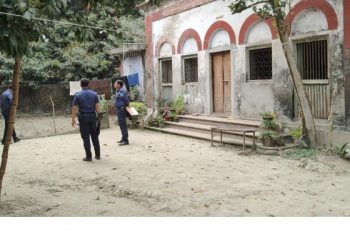 সোনারগাঁয়ে জমি নিয়ে বিরোধের জেরে হামলার শিকার দিতির কন্যা