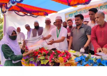 সোনারগাঁয়ে এসএসসি পরীক্ষার্থীদের বিদায় সংবর্ধনা