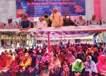 ঝিকরগাছায় সেবা সংগঠনের ঈদ উপহার পেলো সুবিধা বঞ্চিত পরিবার