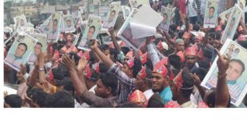 আমতলীতে বিএনপির কর্মীসভাকে কেন্দ্র করে সাবেক সভাপতির বহিস্কারাদেশ প্রত্যাহারের দাবীতে বিক্ষোভ। 