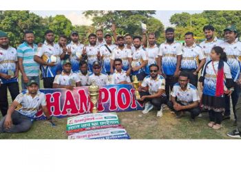 লিজেন্ড কাপ ক্রিকেট টূর্ণামেন্টে সোনারগাঁ পৌরসভা লিজেন্ড ইউনিটি চ্যাম্পিয়ন