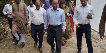 সোনারগাঁয়ে রাস্তার উন্নয়ন কাজের পরিদর্শন করেন ডিজি রেজওয়ানুর রহমান