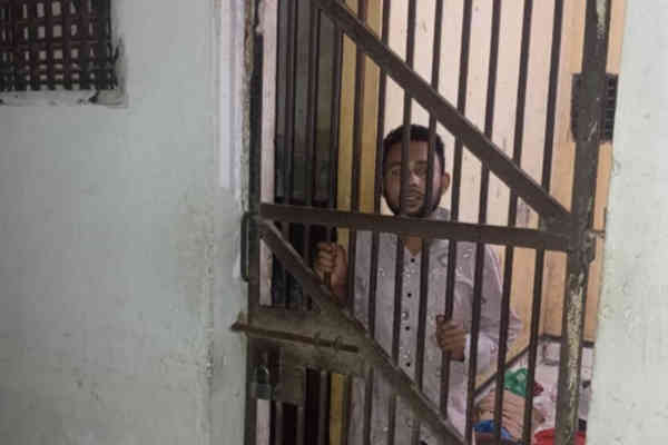 সোনারগাঁয়ে কিশোরী ধর্ষণ চেষ্টায় যুবক গ্রেপ্তার