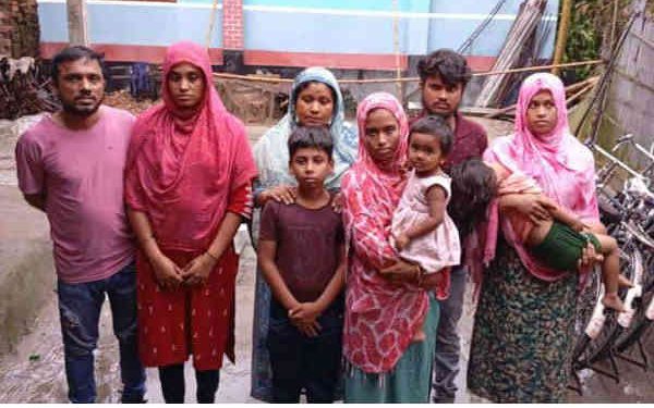 বিএসএফ কর্তৃক পুশইন সময় বিজিবি’র হাতে ৮ বাংলাদেশী নাগরিক আটক