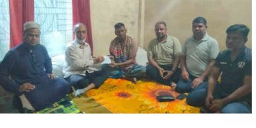 সোনারগাঁয়ে অসুস্থ স্বেচ্ছাসেবকদল নেতার চিকিৎসার দায়িত্ব নিলেন আল মুজাহিদ মল্লিক