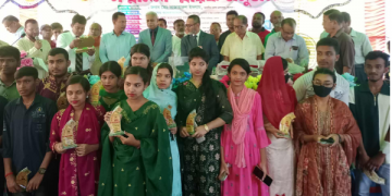 বাবা মায়ের পরের স্থানে শিক্ষকরা –জেলা প্রশাসক আজহারুল ইসলাম