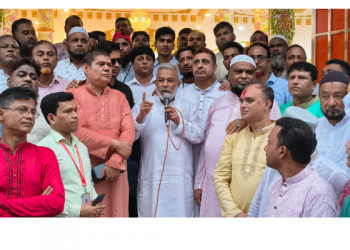 সোনারগাঁয়ে ১১টি পূজা মণ্ডপ পরিদর্শন করলেন বিএনপি নেতা মান্নান