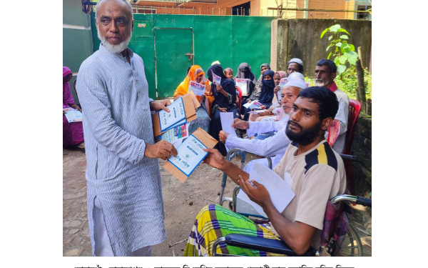 সোনারগাঁয়ে অর্ধ শতাধিক পরিবারকে বিএনপি নেতার আর্থিক অনুদান