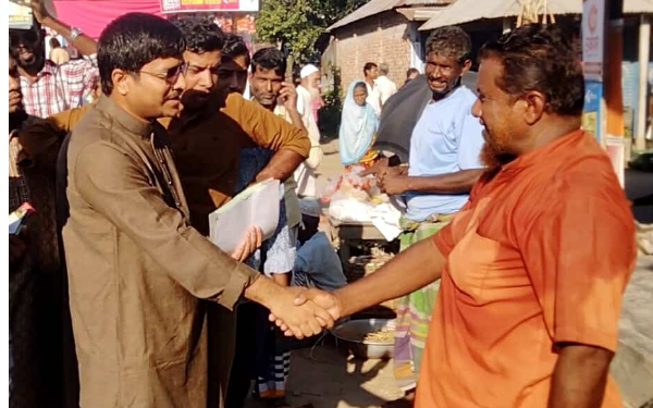 জামালপুরের মেলান্দহে বিএনপির লিফলেট বিতরণ 