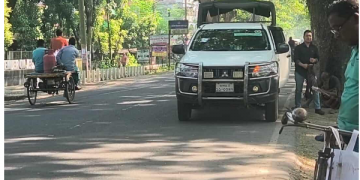 যশোরে এসিল্যান্ডের গাড়ি ব্যবহার করছে তার স্বামী