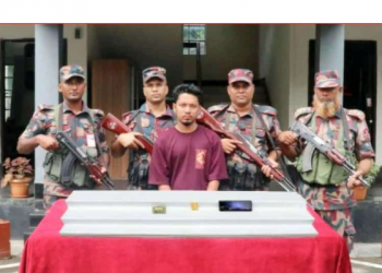 যশোরে স্বর্ণের বারসহ একজন আটক