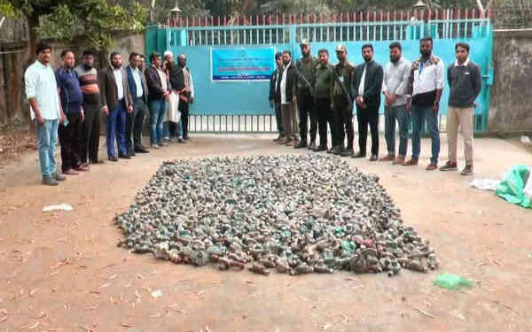 অবৈধ গ্যাস সংযোগে ব্যবহৃত এক হাজার রেগুলেটর ধ্বংস