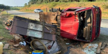 মালয়েশিয়ায় লরি উল্টে ২ বাংলাদেশি নিহত, আহত ১