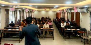 কুমিল্লা বিশ্ববিদ্যালয়ে বায়োইনফরমেটিক্স বিষয়ক সেমিনার