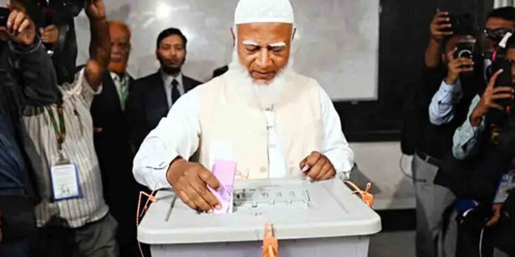 ভোট দিলেন জামায়াত আমির