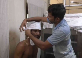 রূপগঞ্জে জমি নিয়ে বিরোধে ছাত্রদল নেতাকে কুপিয়ে জখম