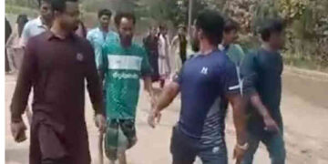 সোনারগাঁয়ে মানববন্ধন থেকে সিমেন্ট কোম্পানিতে হামলা,ভাংচুর ও লুটপাটের অভিযোগ