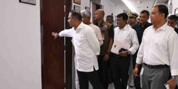 বিভিন্ন মন্ত্রণালয়ে পরিদর্শন প্রধানমন্ত্রীর