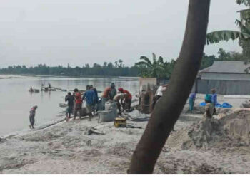 রাজারহাটে সাংবাদিককে হুমকির অভিযোগ পানিউন্নয়ন বোর্ডের ওয়ার্ক অ্যাসিস্ট্যান্টের বিরুদ্ধে