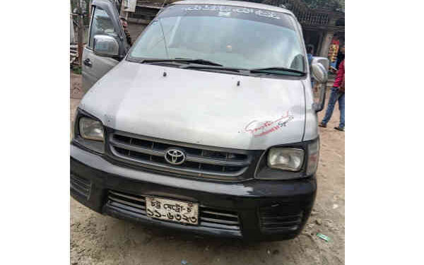 সোনারগাঁয়ে এশিয়ান হাইওয়ে সড়কে প্রবাসীর গাড়িতে ডাকাতি, মালপত্র লুট