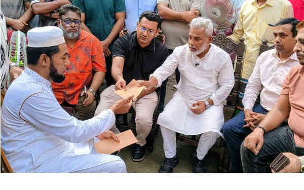 মেঘনা নদীতে ডুবে ৩ শিক্ষার্থীর মৃত্যু: শোকাহত পরিবারে পাশে এমপি মান্নান